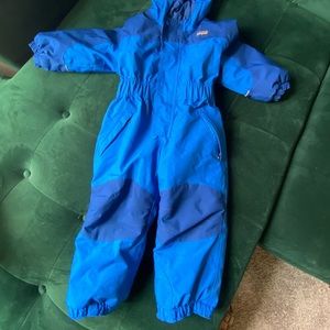 Toddler Patagonia snowsuit 18m